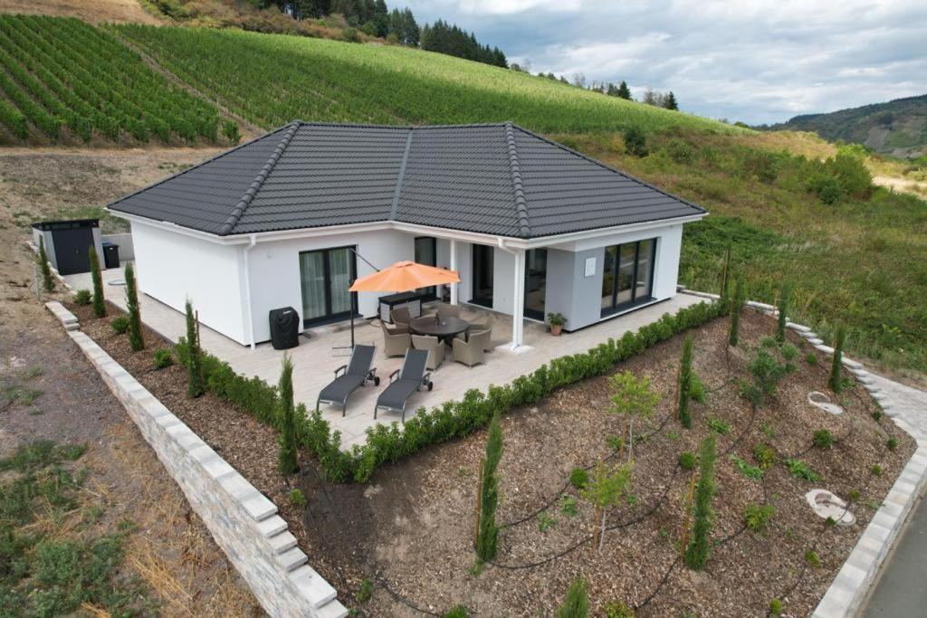 Neu - Premium-Ferienhaus Mosel-Sonne ترابن ترارباخ المظهر الخارجي الصورة